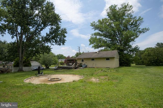 1417 OLD AIRPORT RD, Douglassville, PA 19518