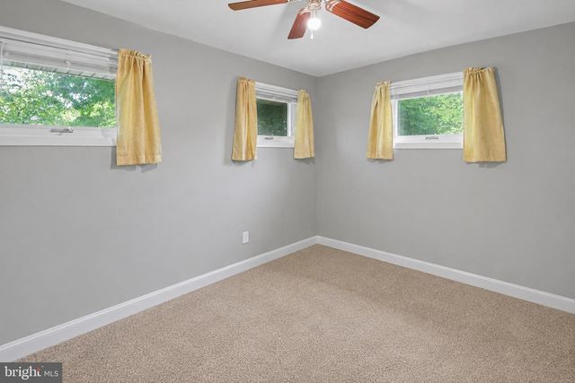 1417 OLD AIRPORT RD, Douglassville, PA 19518