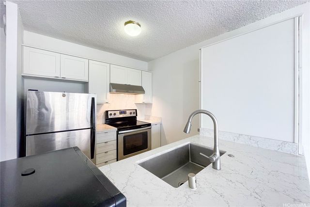 98-500 Koauka Loop 7M, Aiea, HI 96701