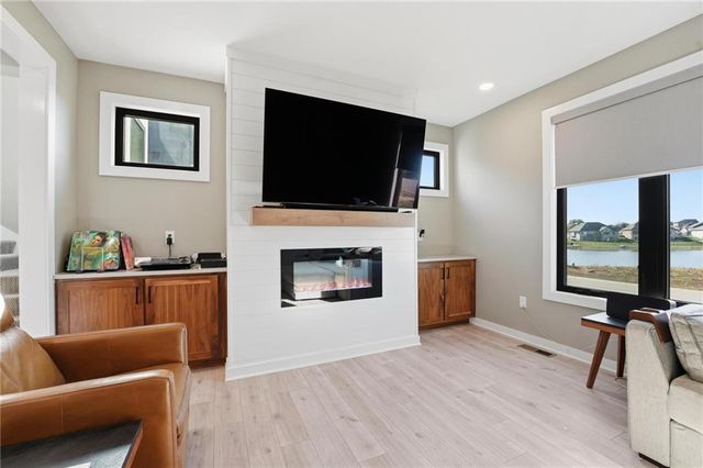 1303 Larson Avenue, Warrensburg, MO 64093