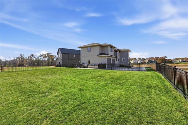 1303 Larson Avenue, Warrensburg, MO 64093