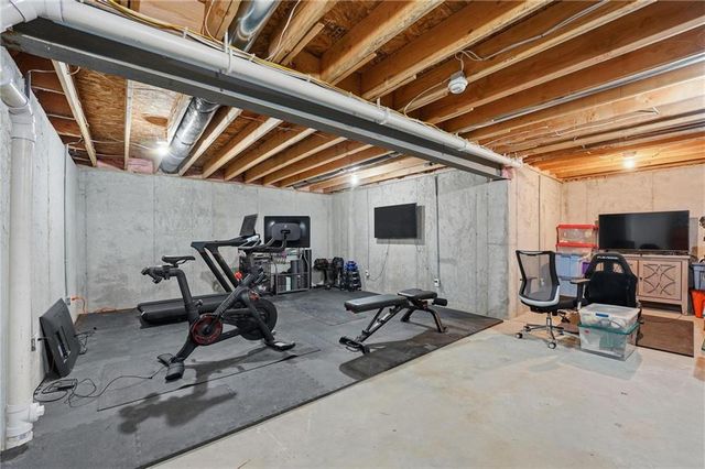 1303 Larson Avenue, Warrensburg, MO 64093