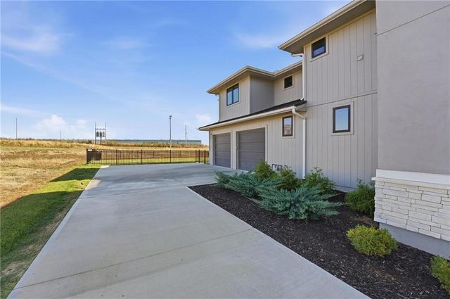 1303 Larson Avenue, Warrensburg, MO 64093