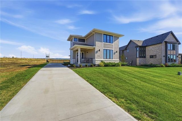 1303 Larson Avenue, Warrensburg, MO 64093