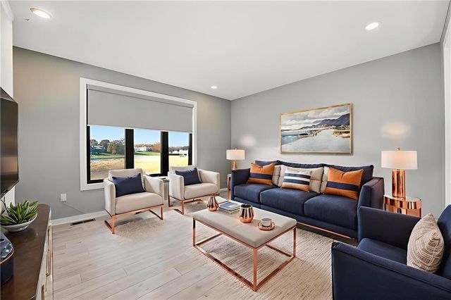 1303 Larson Avenue, Warrensburg, MO 64093