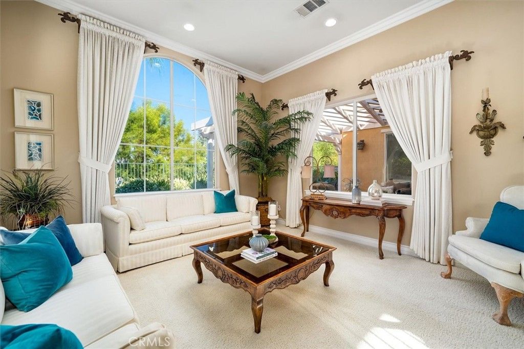 25337 Los Arqueros Drive, Valencia, CA 91381 — photo 5