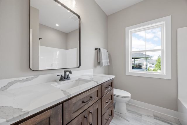 1000 Hampshire Circle, Marion, IA 52302