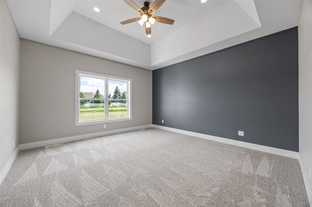 1000 Hampshire Circle, Marion, IA 52302