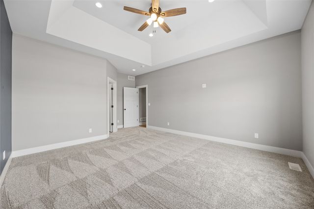 1000 Hampshire Circle, Marion, IA 52302