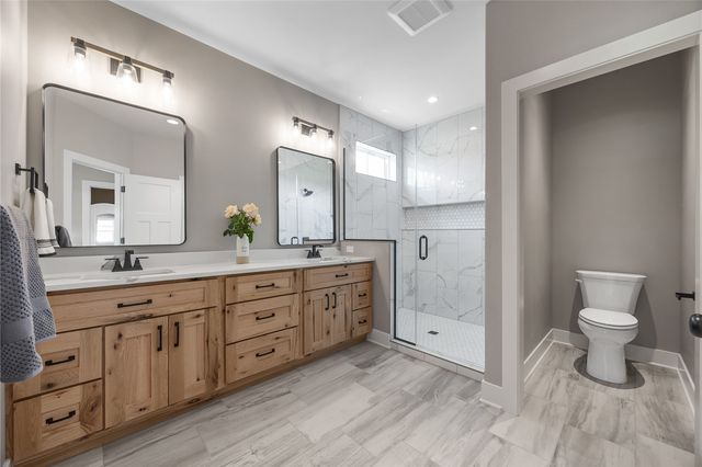 1000 Hampshire Circle, Marion, IA 52302