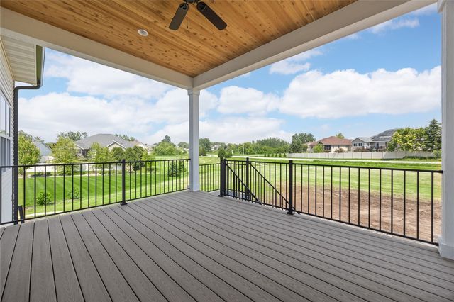 1000 Hampshire Circle, Marion, IA 52302