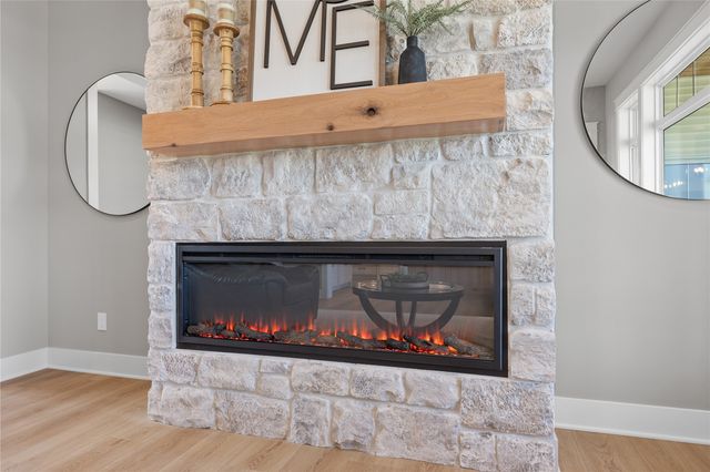 1000 Hampshire Circle, Marion, IA 52302