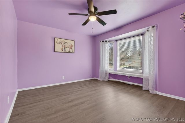 2318 Dorchester Drive, Bartlesville, OK 74006