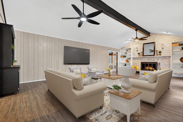 2318 Dorchester Drive, Bartlesville, OK 74006