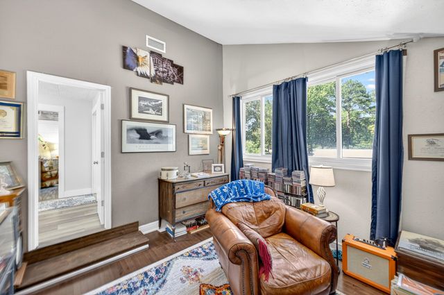 21 NE Wedgewood Lane, Fort Walton Beach, FL 32547
