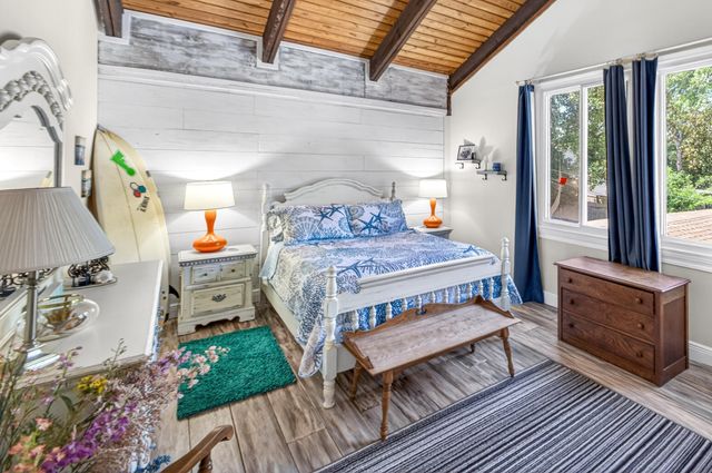 21 NE Wedgewood Lane, Fort Walton Beach, FL 32547