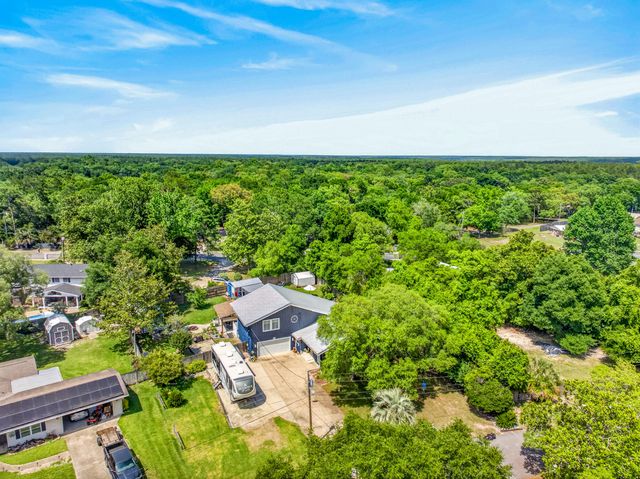 21 NE Wedgewood Lane, Fort Walton Beach, FL 32547