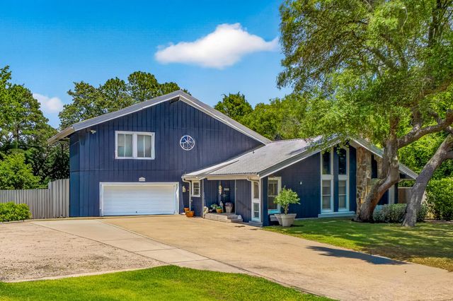 21 NE Wedgewood Lane, Fort Walton Beach, FL 32547