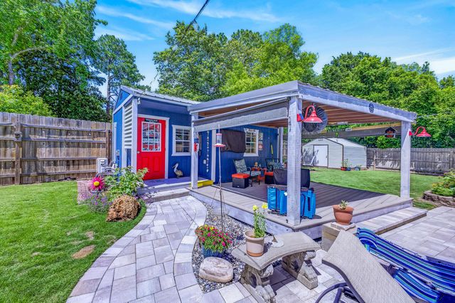 21 NE Wedgewood Lane, Fort Walton Beach, FL 32547