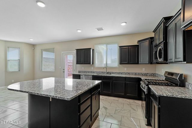 3609 HILL SAND Place, El Paso, TX 79938