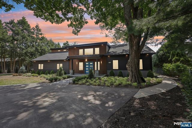 12 Rocky Point Road, West Milford, NJ 07421