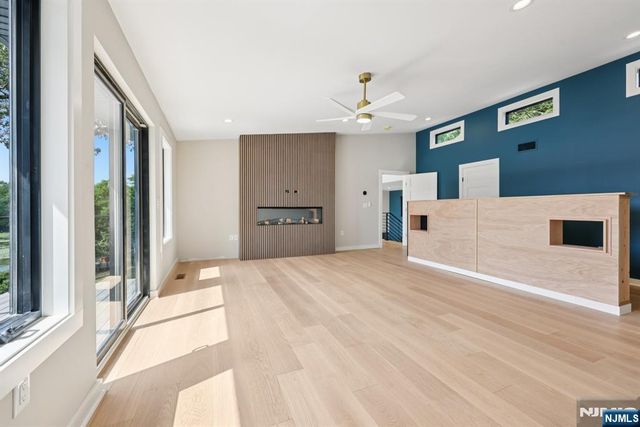 12 Rocky Point Road, West Milford, NJ 07421