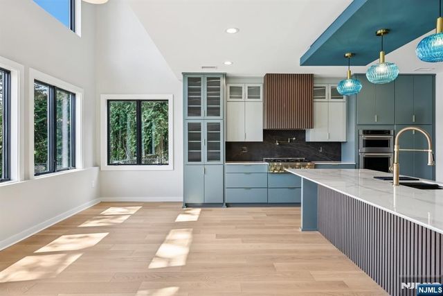 12 Rocky Point Road, West Milford, NJ 07421