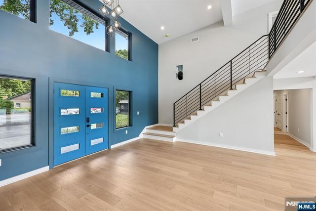 12 Rocky Point Road, West Milford, NJ 07421