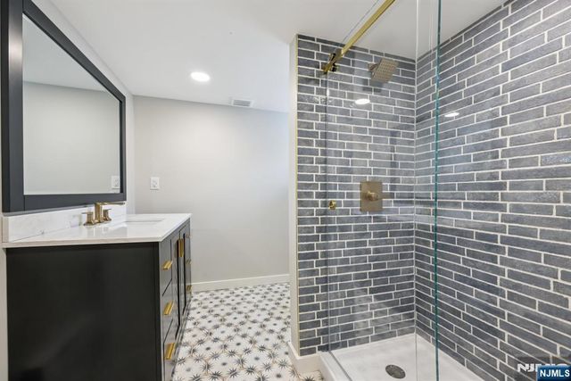 12 Rocky Point Road, West Milford, NJ 07421