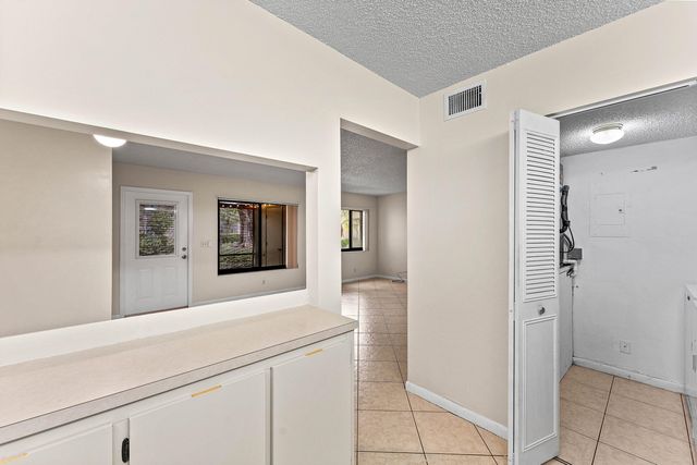 509 Shady Pine Way C1, Greenacres, FL 33415