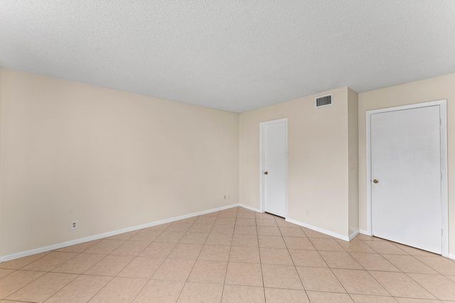 509 Shady Pine Way C1, Greenacres, FL 33415