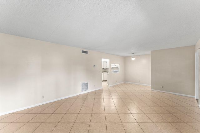 509 Shady Pine Way C1, Greenacres, FL 33415