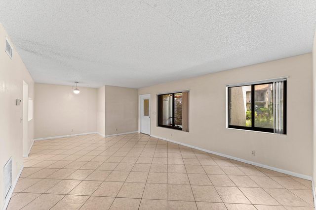 509 Shady Pine Way C1, Greenacres, FL 33415