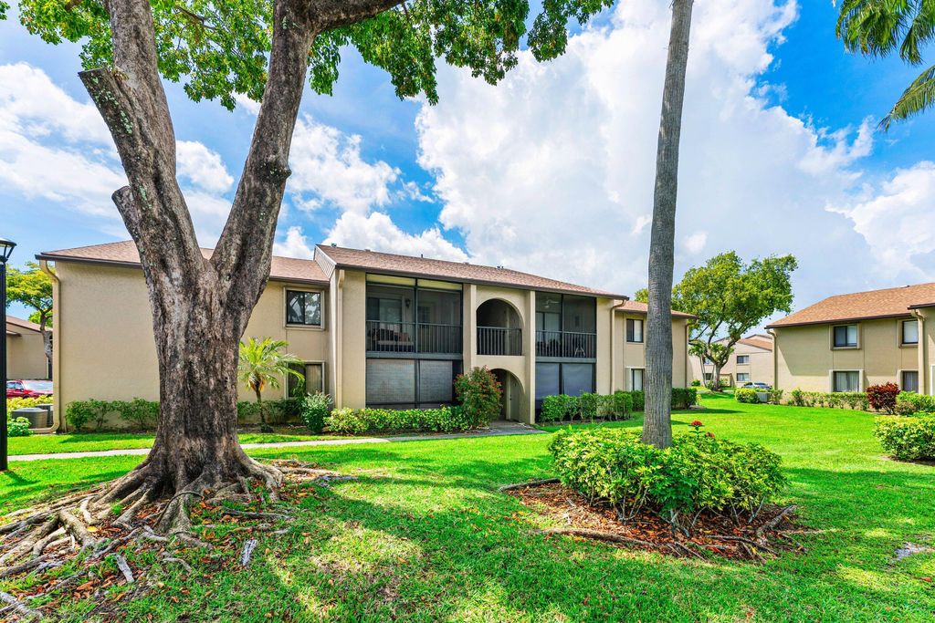509 Shady Pine Way C1, Greenacres, FL 33415