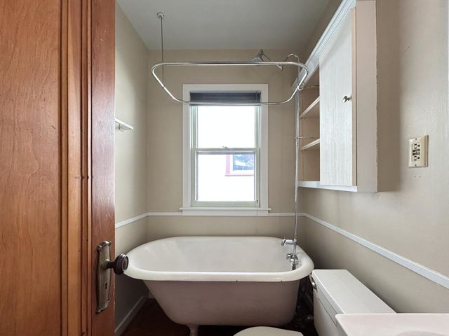 879 19th Avenue SE, Minneapolis, MN 55414