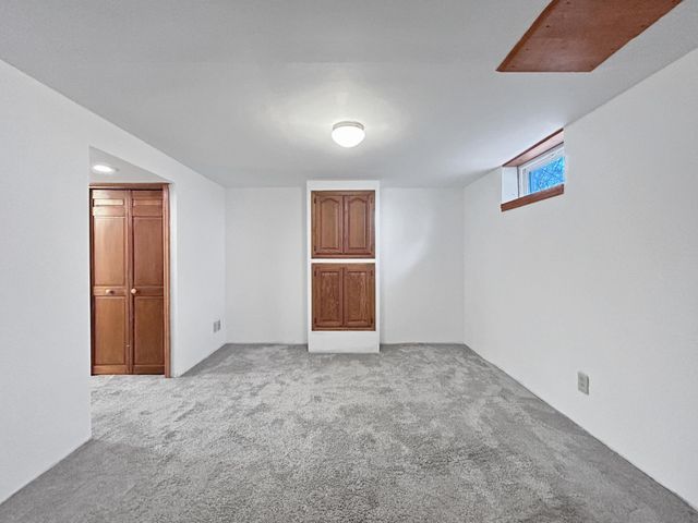 879 19th Avenue SE, Minneapolis, MN 55414