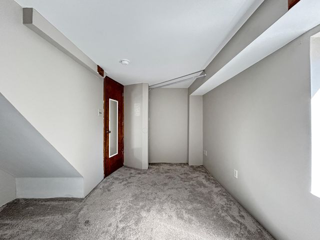 879 19th Avenue SE, Minneapolis, MN 55414