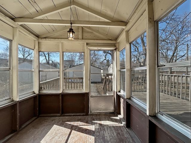 879 19th Avenue SE, Minneapolis, MN 55414