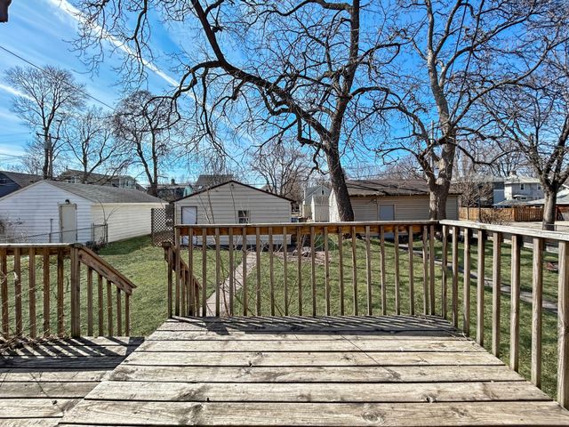879 19th Avenue SE, Minneapolis, MN 55414