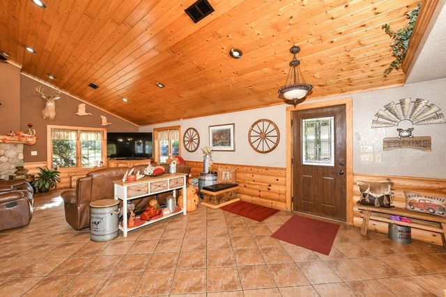 W179S8246 Pioneer DRIVE, Muskego, WI 53150