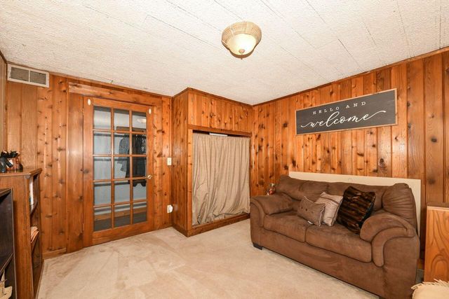 W179S8246 Pioneer DRIVE, Muskego, WI 53150