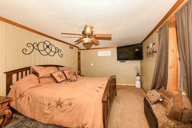 W179S8246 Pioneer DRIVE, Muskego, WI 53150