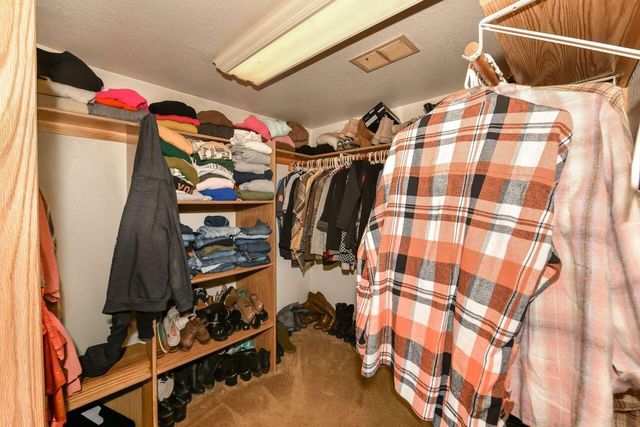 W179S8246 Pioneer DRIVE, Muskego, WI 53150