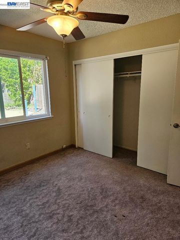 8504 Sunnybrae Dr, Sacramento, CA 95823