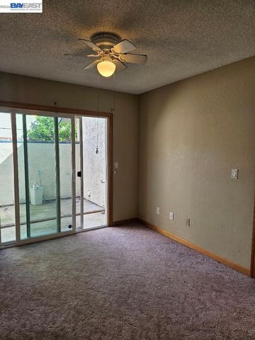 8504 Sunnybrae Dr, Sacramento, CA 95823