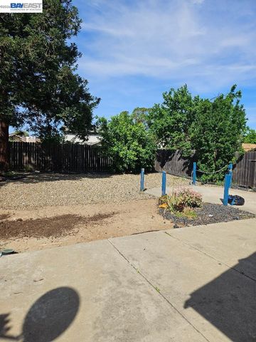 8504 Sunnybrae Dr, Sacramento, CA 95823