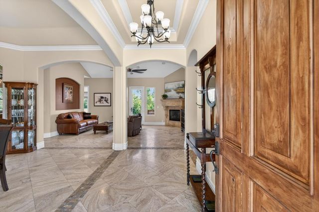 5830 Mariposa Ave, Citrus Heights, CA 95610