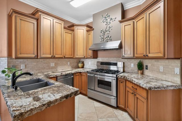 5830 Mariposa Ave, Citrus Heights, CA 95610