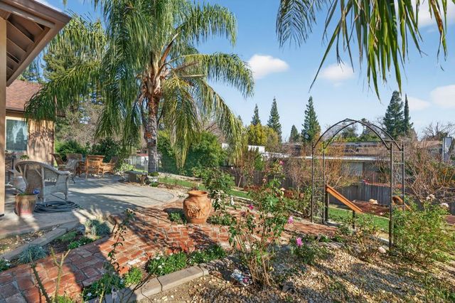 5830 Mariposa Ave, Citrus Heights, CA 95610