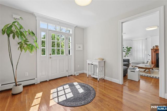 253 Clinton Avenue, Tenafly, NJ 07670